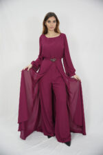 Abito tuta con pannello Pronovias The Party Edit accollato morbido con gioiello su pannello rimovibile blu, fucsia e rosso - immagine 9