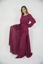 Abito tuta con pannello Pronovias The Party Edit accollato morbido con gioiello su pannello rimovibile blu, fucsia e rosso - immagine 10