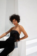 Completo giacca pantalone e top Twins Fantasy giacca con filo di paillette top solo paillette e pantalone a zampa nero e fucsia - immagine 2