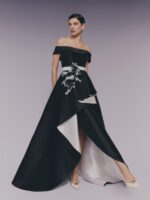 Pronovias The Party Collection abito nero con riporti bianchi rigido molto elegante scollo omerale cintino con fiore a lato decorativo
